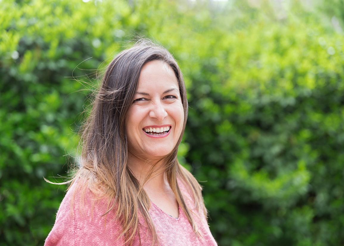 Replacing metal fillings with composite